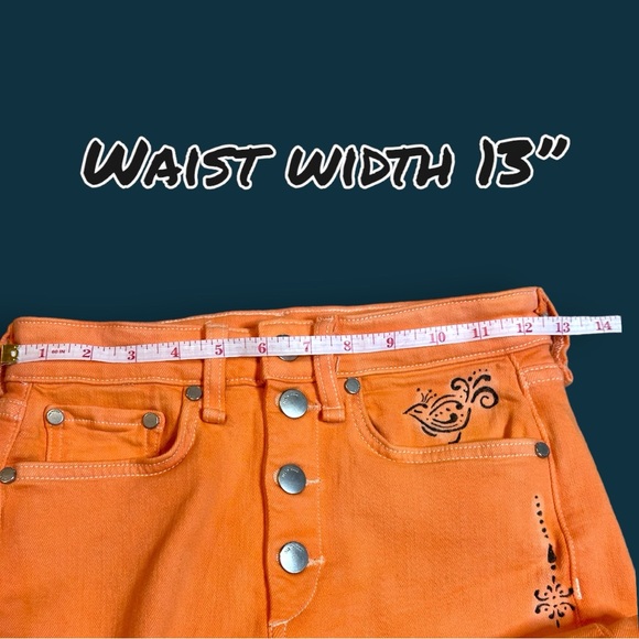 🎉HP!🎉 Originally White High Rise Skinny Jeans in White, Now Apricot. Size 25 - Picture 4 of 11